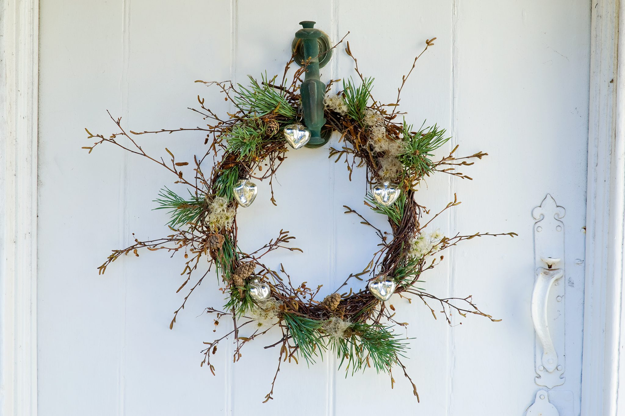 contemporary christmas door wreath bbc gardeners world magazine with regard to christmas wreath material crossword Contemporary Christmas Door Wreath | Bbc Gardeners World Magazine with regard to Christmas Wreath Material Crossword