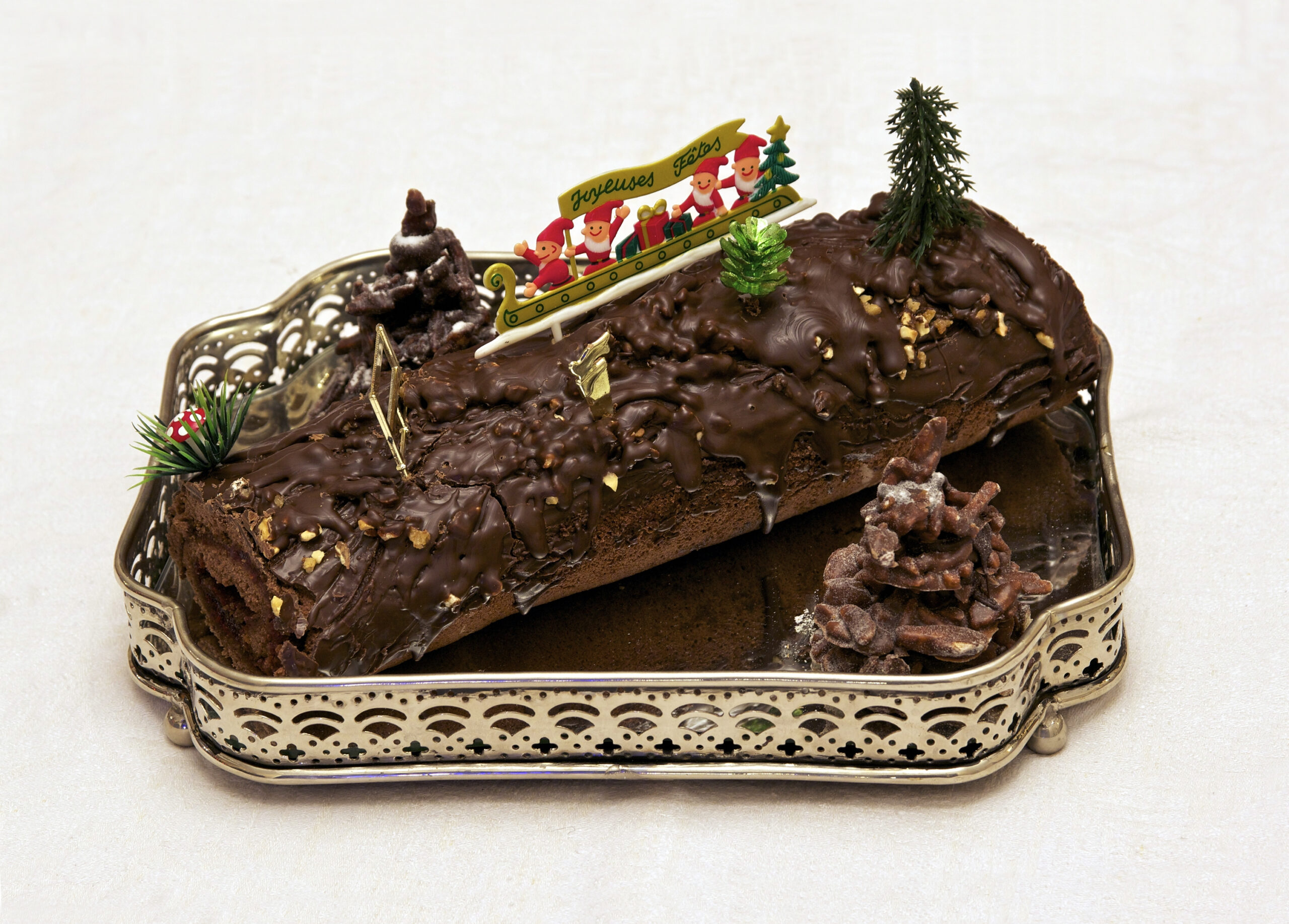 yule log cake wikipedia regarding yule christmas dessert crossword clue scaled Yule Log (Cake) - Wikipedia regarding Yule Christmas Dessert Crossword Clue